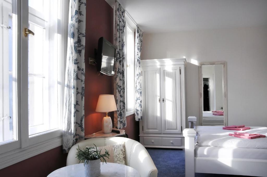 Pension Altstadt Moench In Top Lage Preis Inclusive 5 Prozent Bettensteuer Und Fruehstueck Stralsund Exterior photo