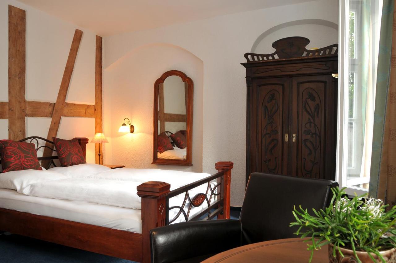 Pension Altstadt Moench In Top Lage Preis Inclusive 5 Prozent Bettensteuer Und Fruehstueck Stralsund Room photo